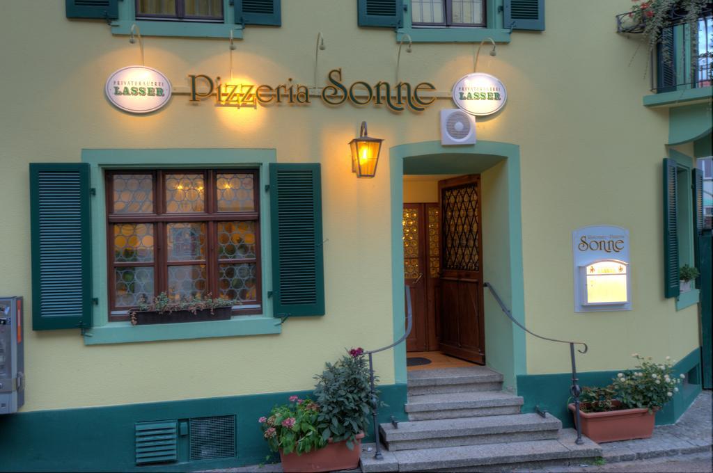 Hotel Sonne Щауфен им Брайсгау Екстериор снимка