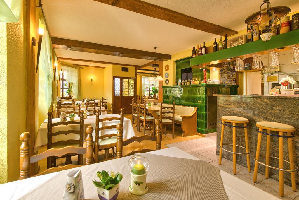 Hotel Sonne Щауфен им Брайсгау Екстериор снимка