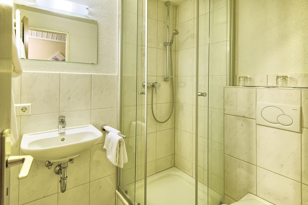 Hotel Sonne Щауфен им Брайсгау Екстериор снимка